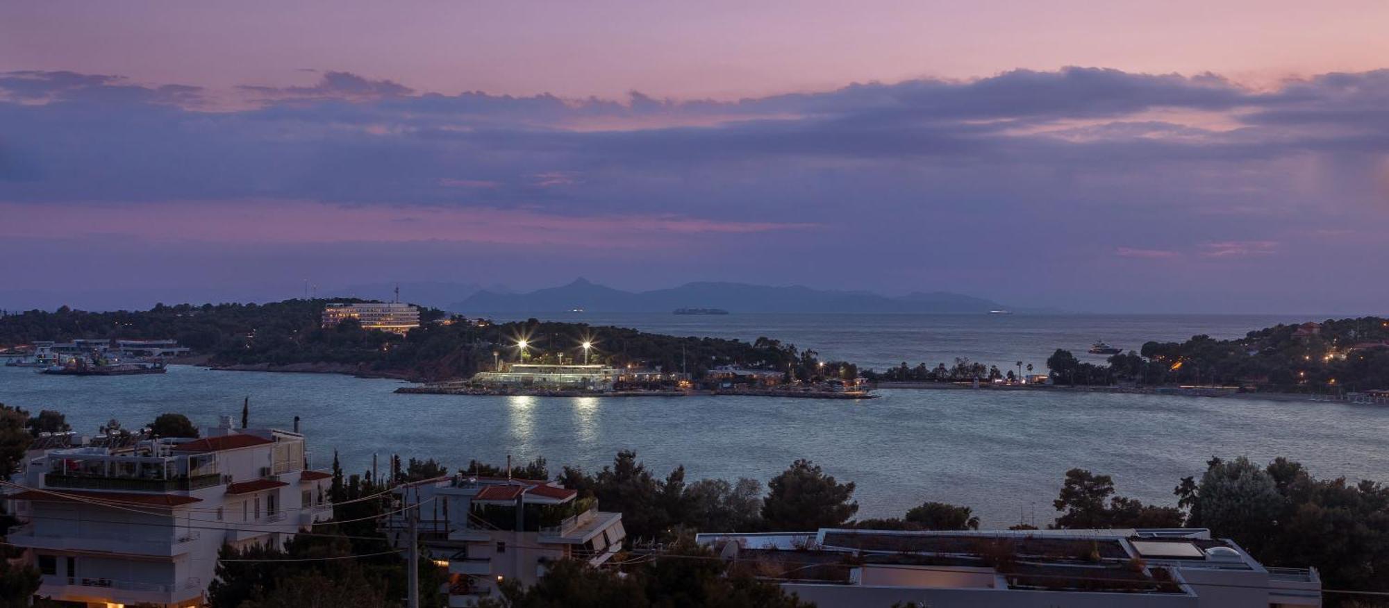 Vouliagmeni Stylish Homes By Blupine Athens Room photo